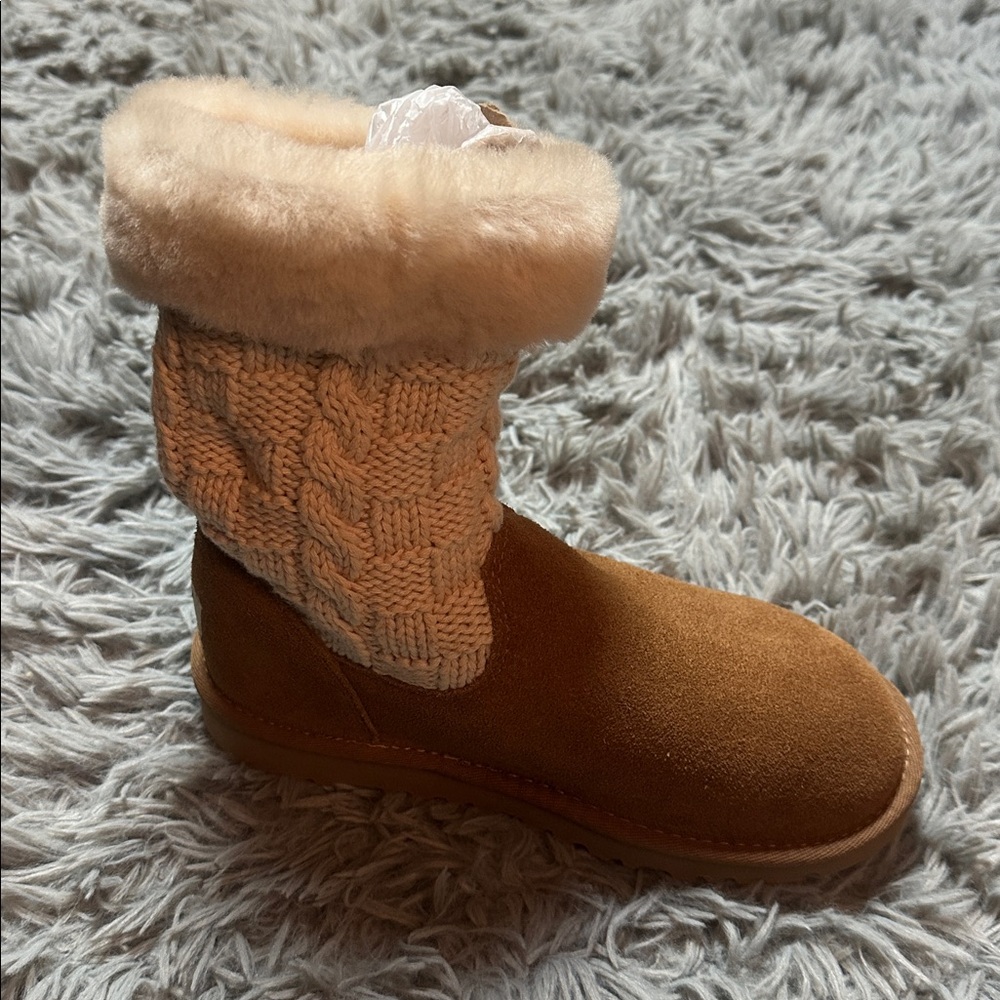 UGG suede and sweater boots - Picture 1 of 7